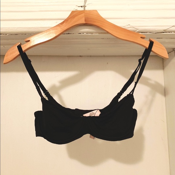 Victoria’s Secret Wicked Bra. New Without Tags - Picture 1 of 2